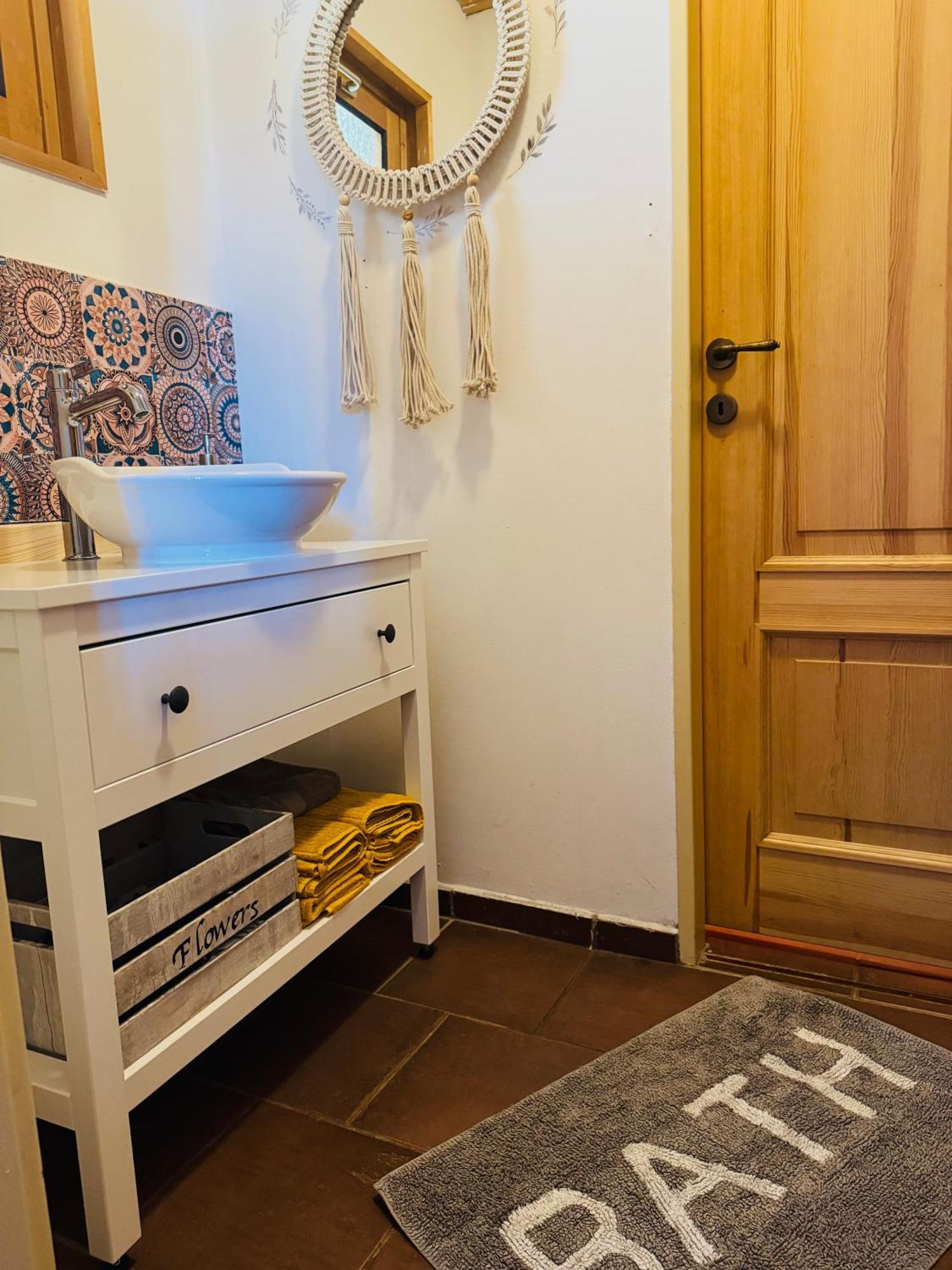 Ubytování na Ranči pod Lovošem Velemin Esterno foto